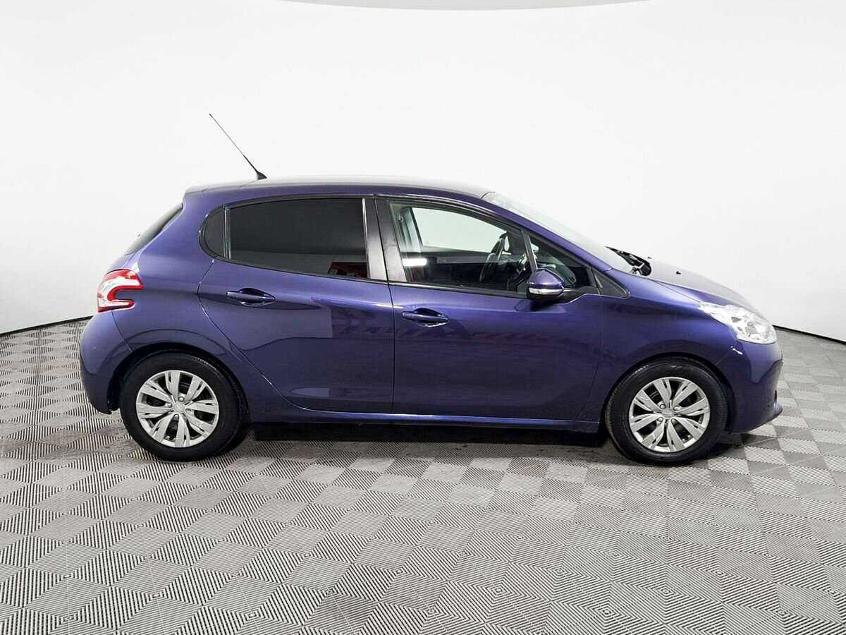 Купить Peugeot 208, 2013, 70 100 км, фото №4