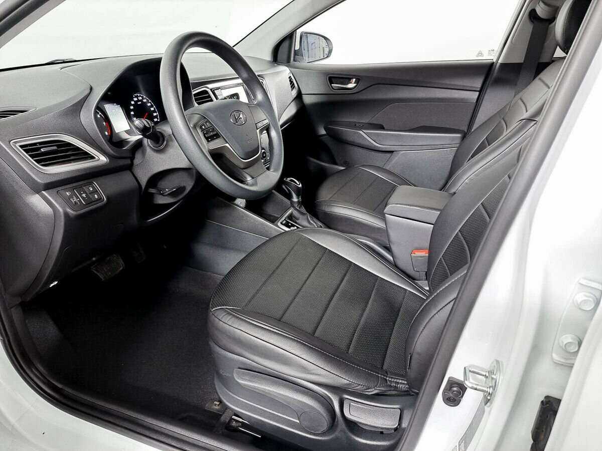 Купить Hyundai Solaris, 2019, 48 409 км, фото №14