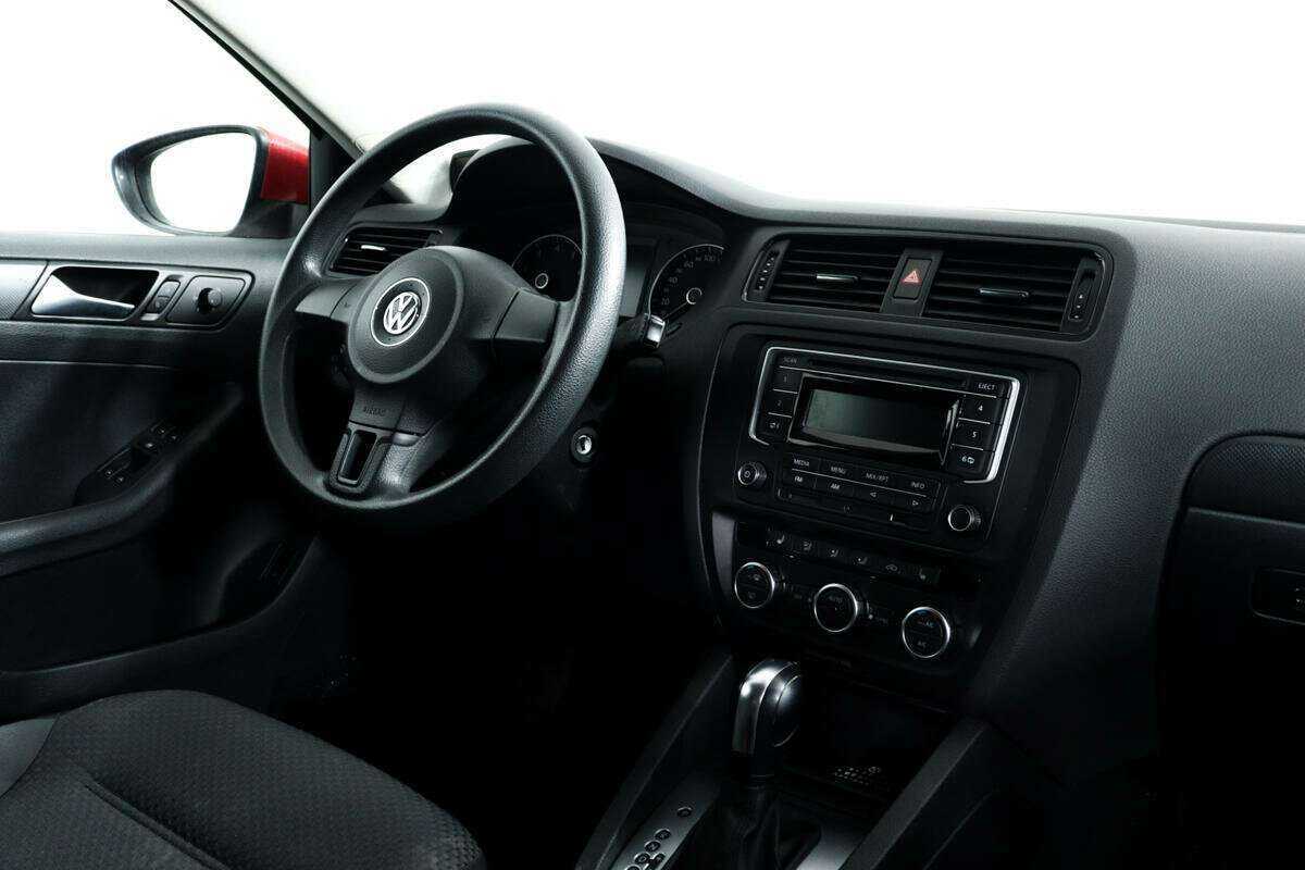Купить Volkswagen Jetta, 2014, 111 636 км, фото №9