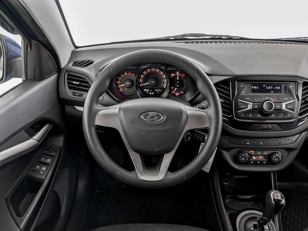 Купить Lada (ВАЗ) Vesta, 2017, 90 000 км, фото №17