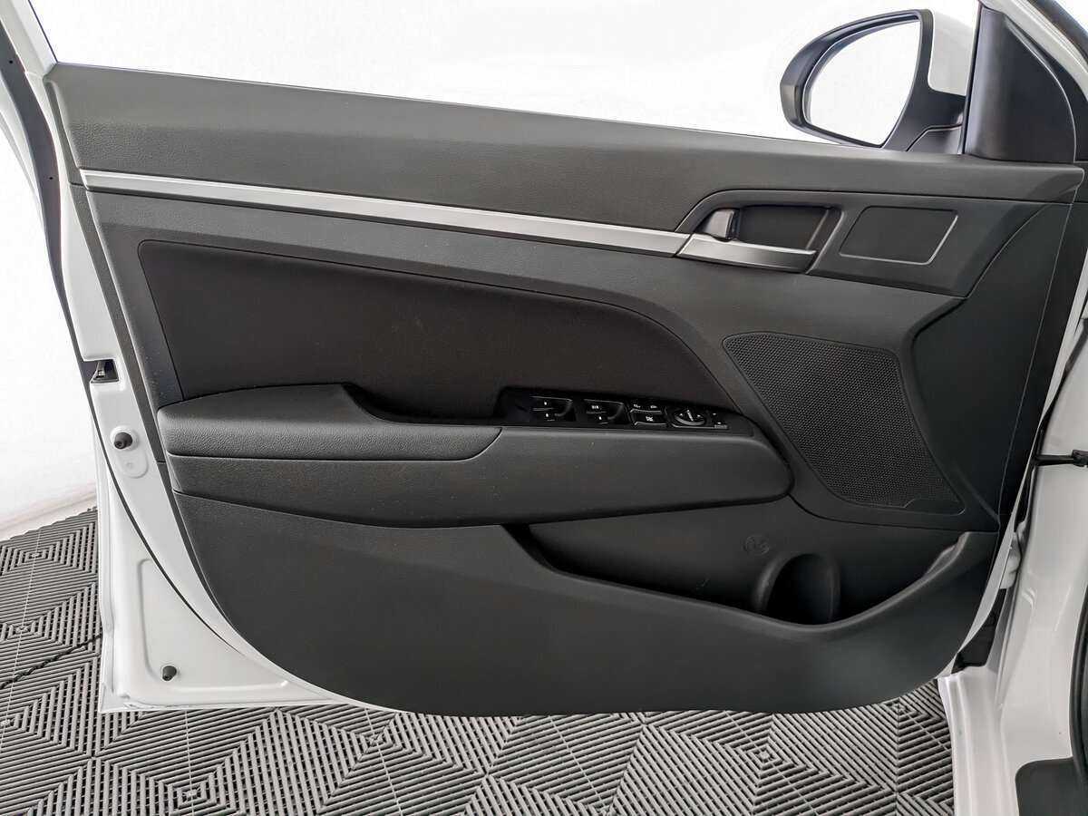 Купить Hyundai Elantra, 2020, 47 943 км, фото №15