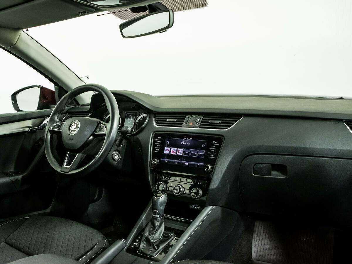 Купить Skoda Octavia, 2018, 62 463 км, фото №9