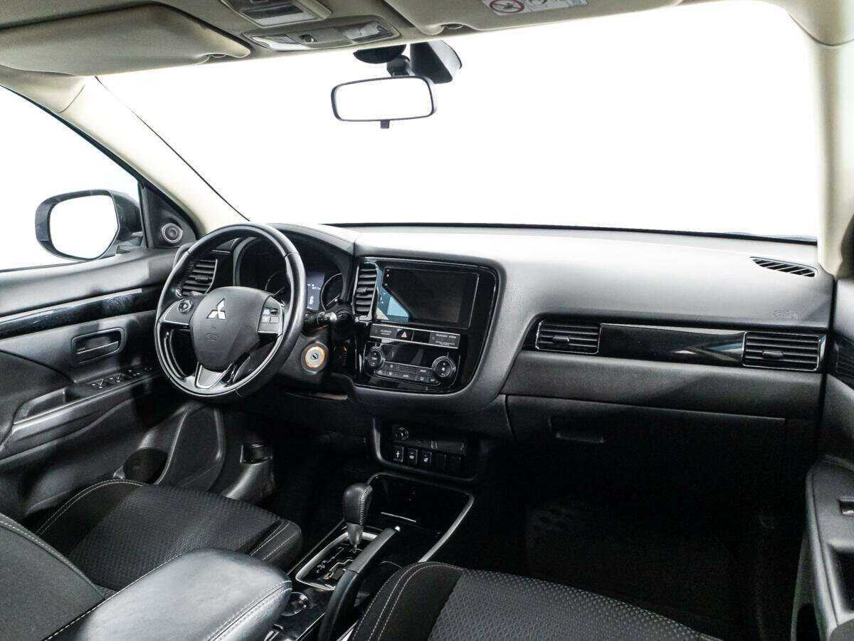 Купить Mitsubishi Outlander, 2019, 131 160 км, фото №9