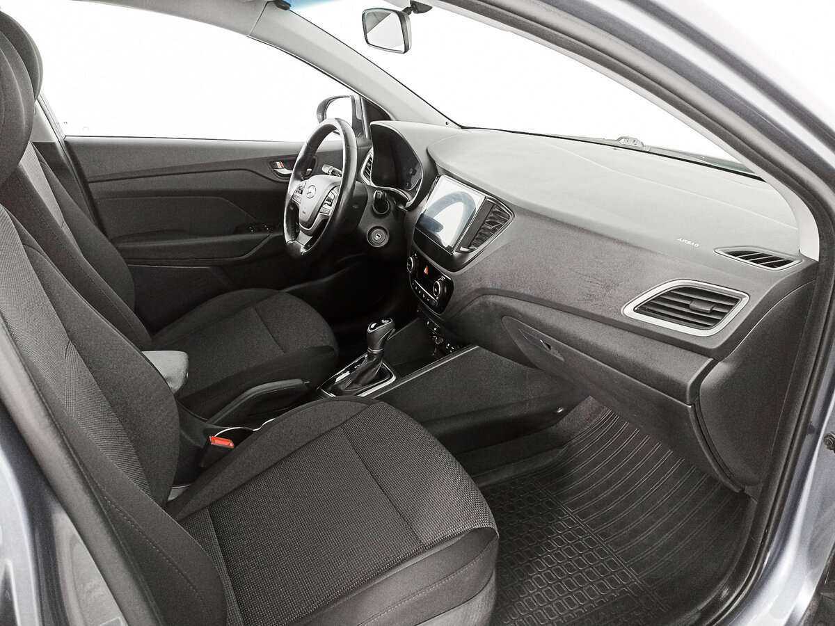 Купить Hyundai Solaris, 2017, 92 453 км, фото №9