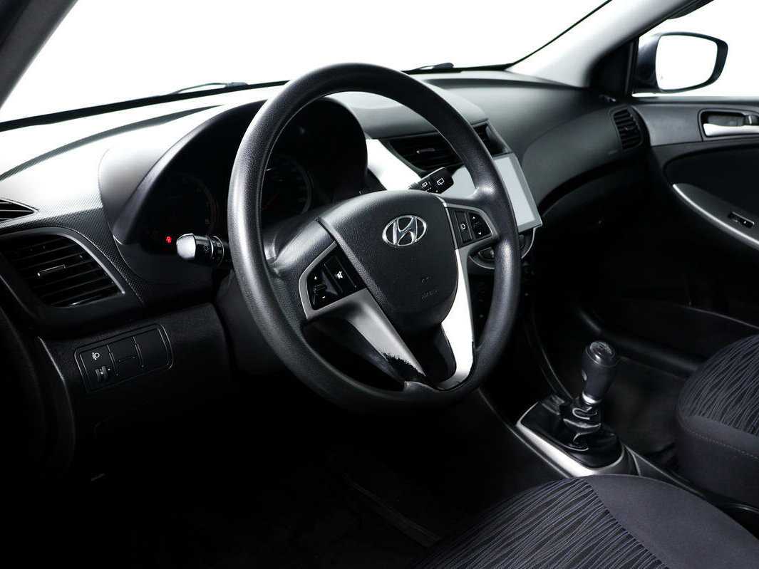 Купить Hyundai Solaris, 2015, 201 554 км, фото №13