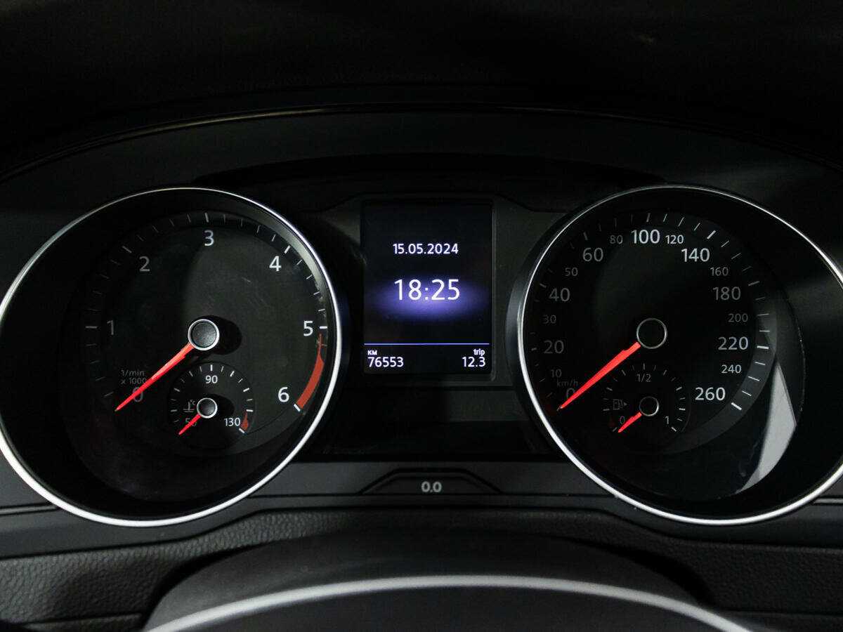 Купить Volkswagen Passat DSG7, 2017, 76 550 км, фото №12