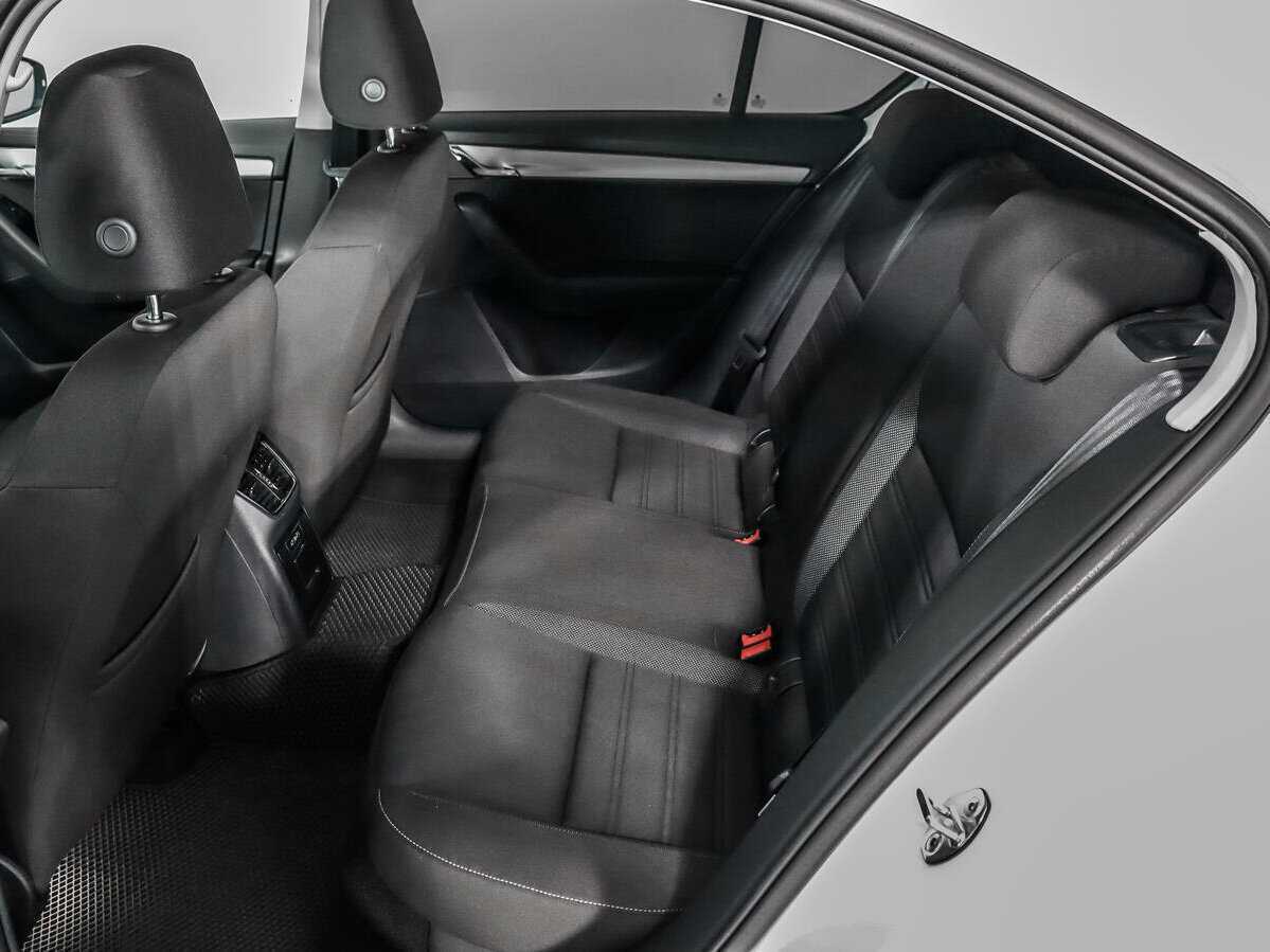 Купить Skoda Octavia, 2018, 143 347 км, фото №10