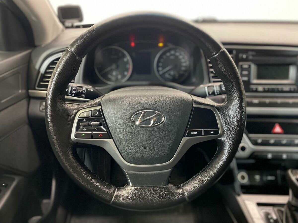 Купить Hyundai Elantra, 2017, 190 122 км, фото №12