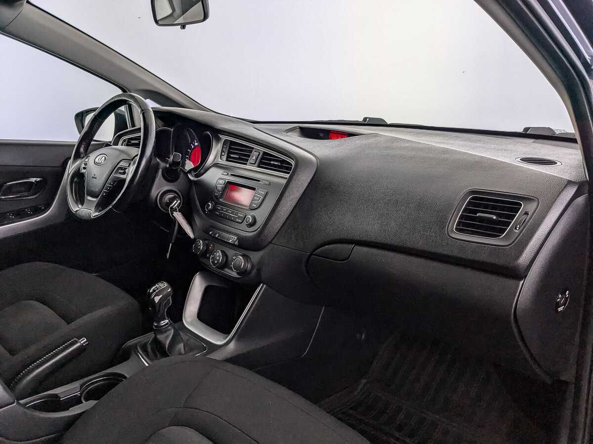 Купить Kia Ceed, 2015, 164 117 км, фото №9