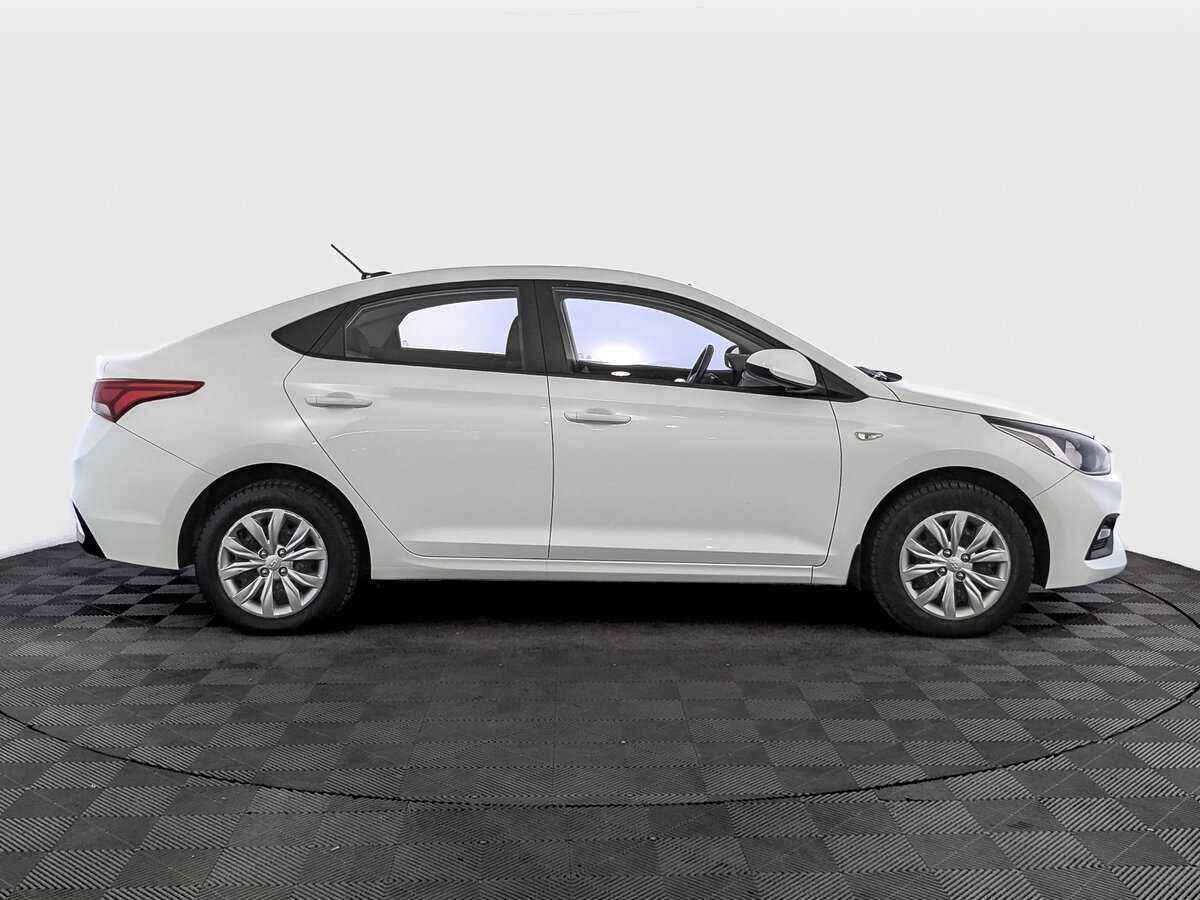 Купить Hyundai Solaris, 2019, 46 124 км, фото №4