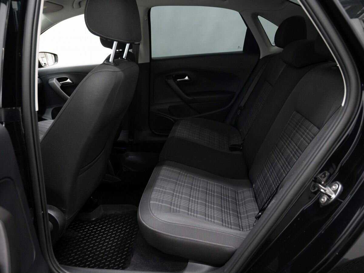 Купить Volkswagen Polo, 2016, 106 000 км, фото №9