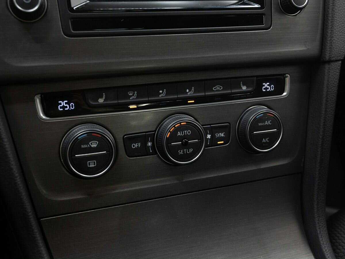 Купить Volkswagen Golf, 2013, 98 712 км, фото №21