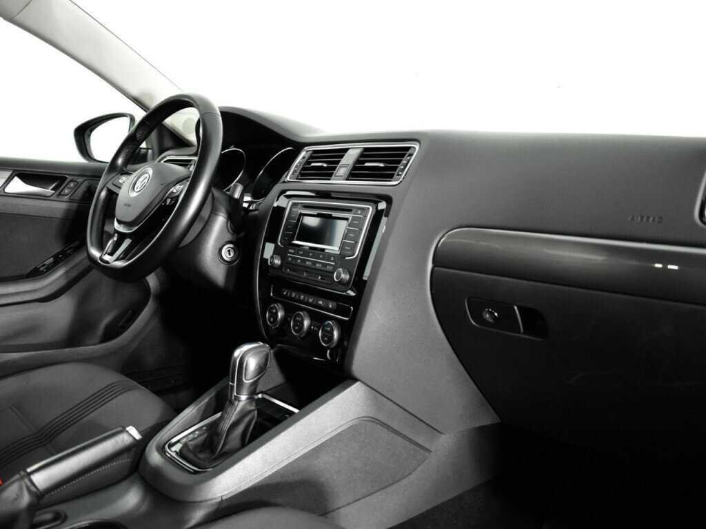 Купить Volkswagen Jetta, 2016, 141 273 км, фото №9
