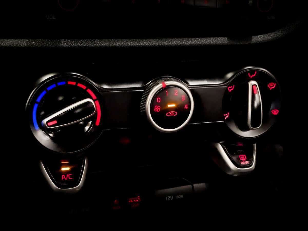 Купить Kia Rio X-Line, 2020, 159 453 км, фото №22