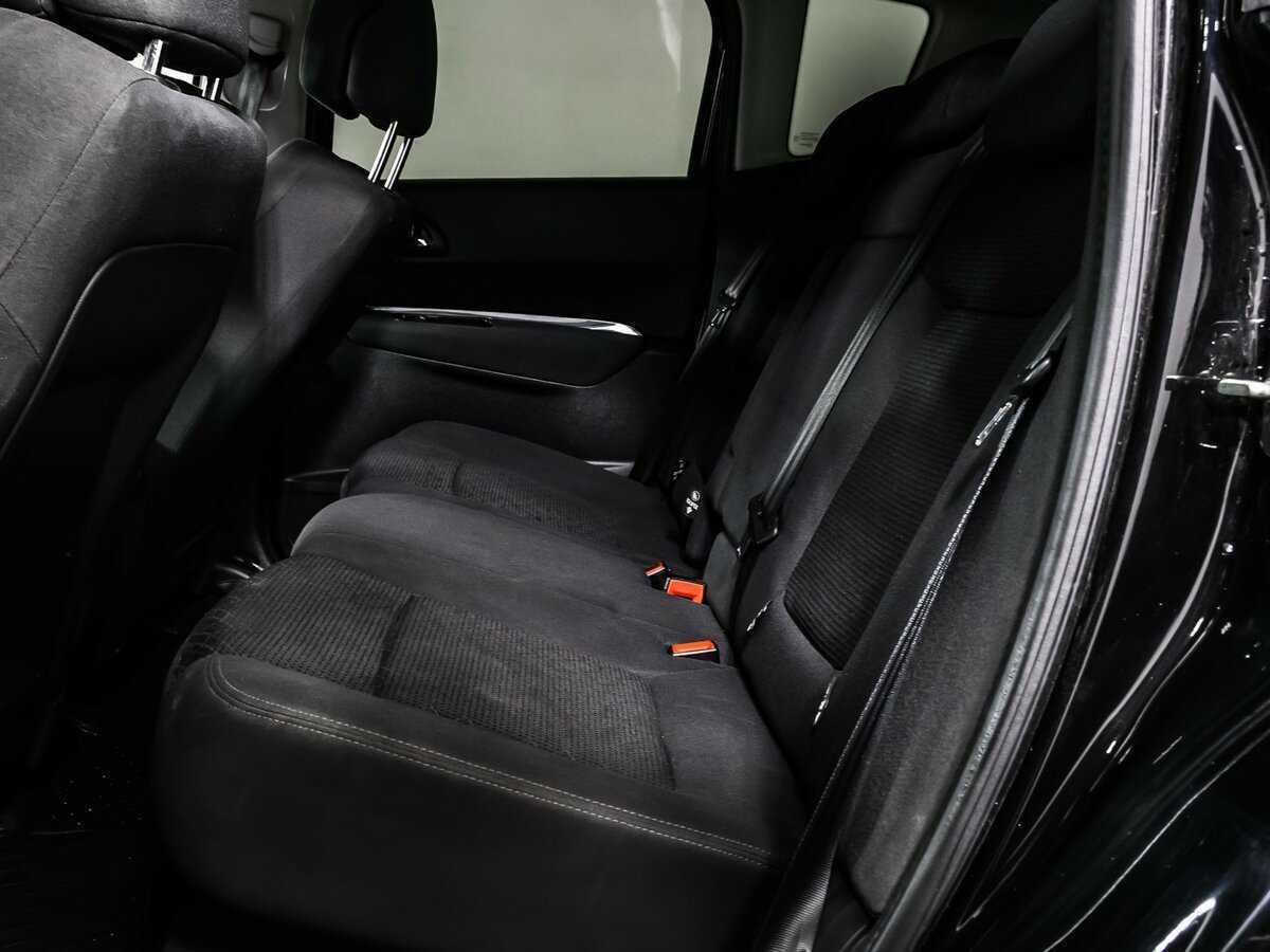 Купить Peugeot 3008, 2016, 121 671 км, фото №13