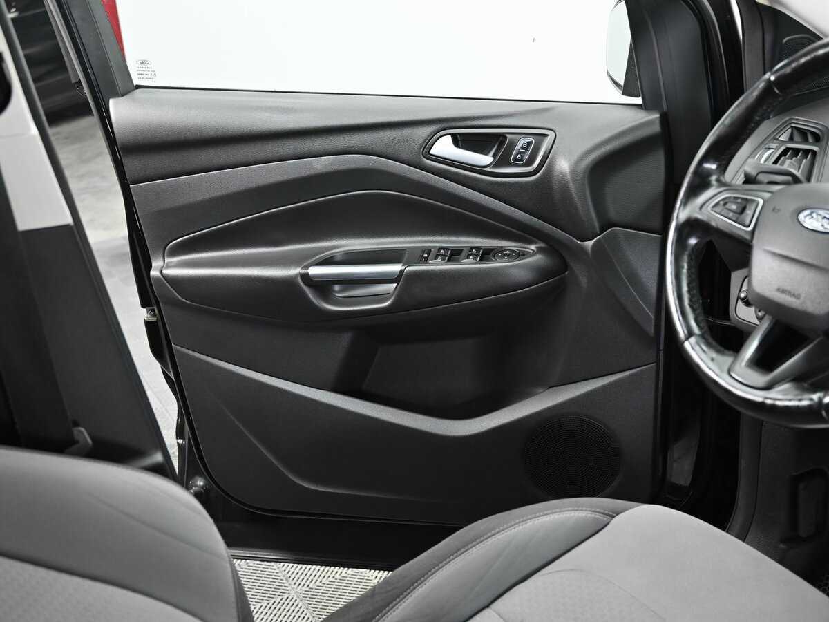 Купить Ford Kuga, 2017, 159 000 км, фото №7