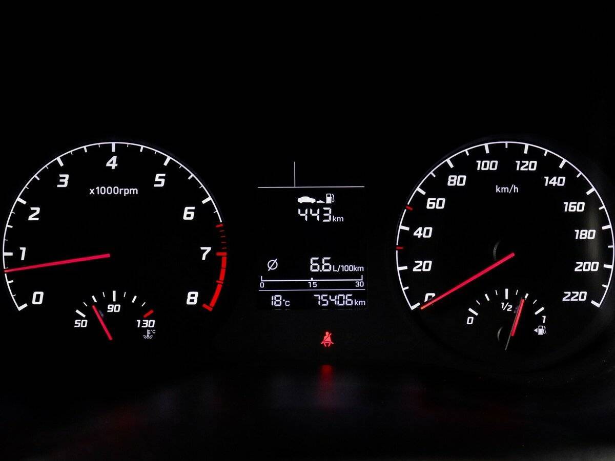 Купить Hyundai Solaris, 2021, 75 405 км, фото №9