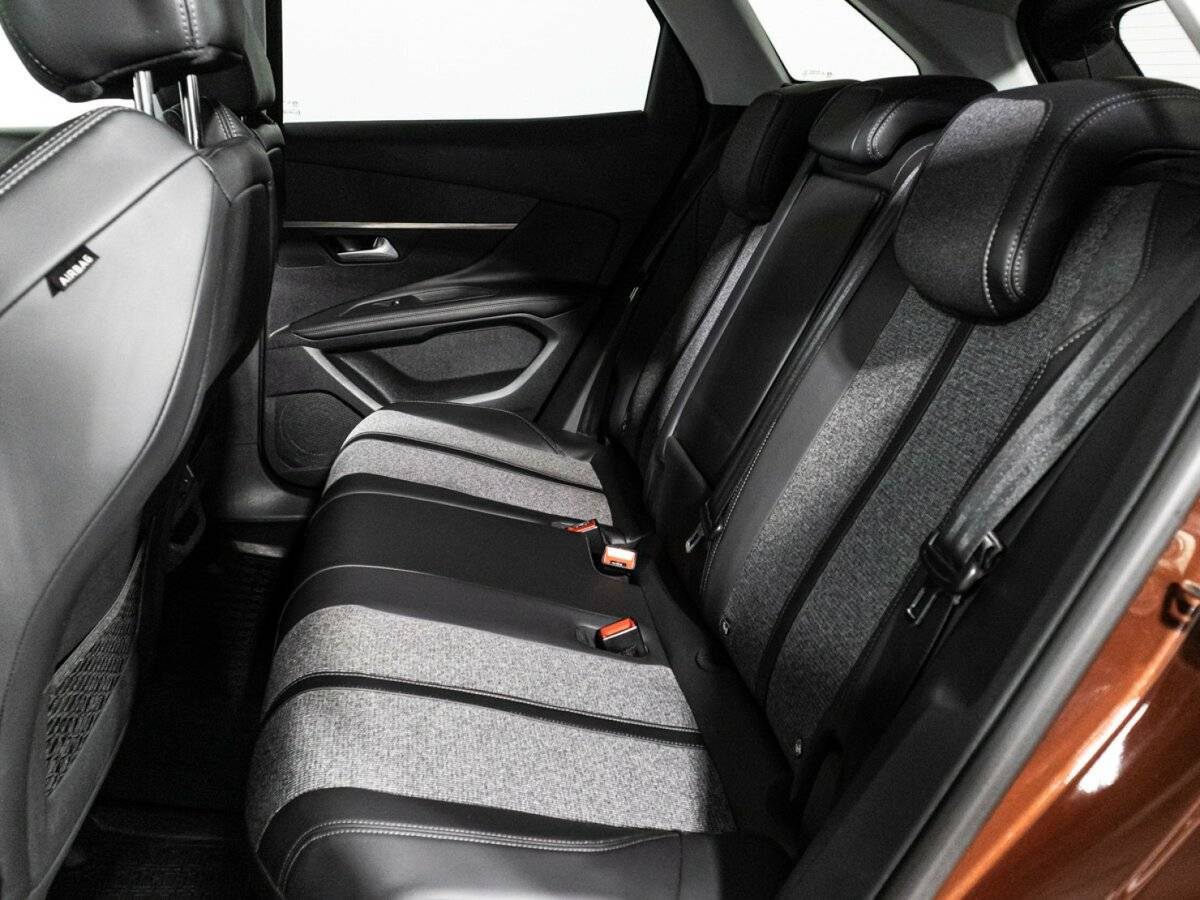 Купить Peugeot 3008, 2017, 101 108 км, фото №10